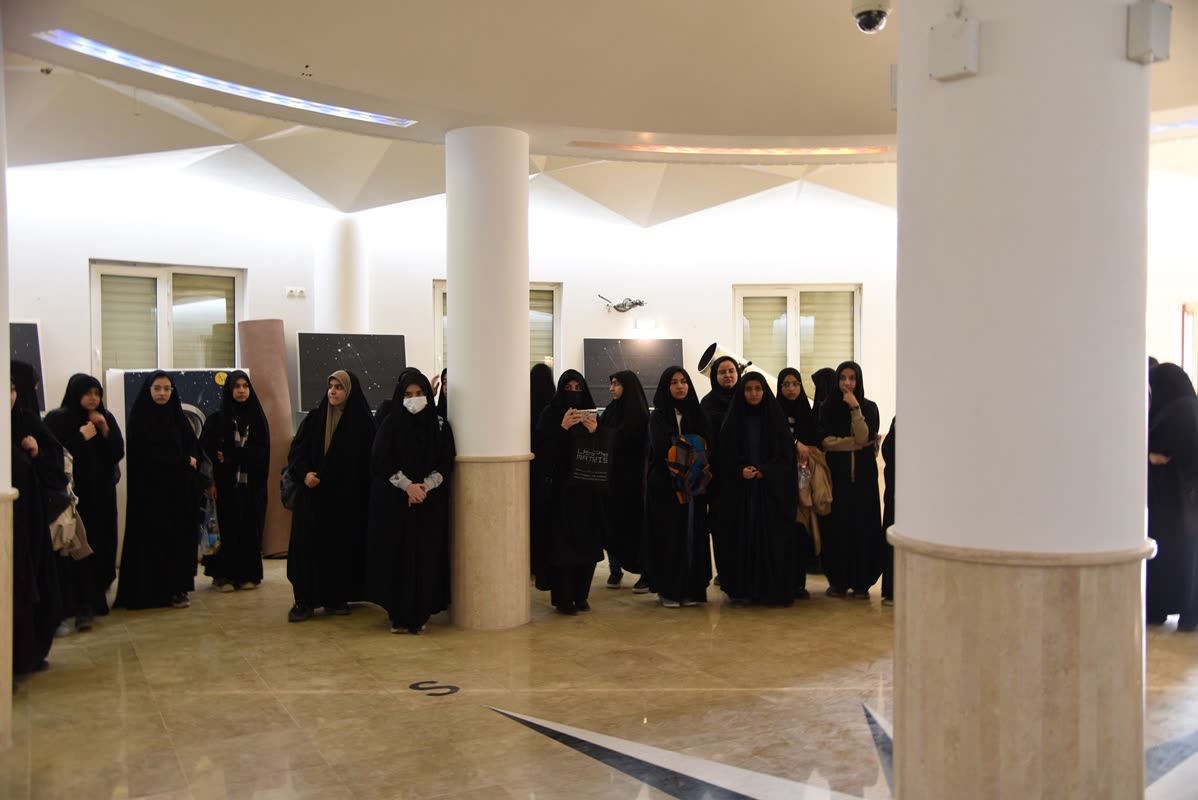  دبیرستان غیردولتی هدی