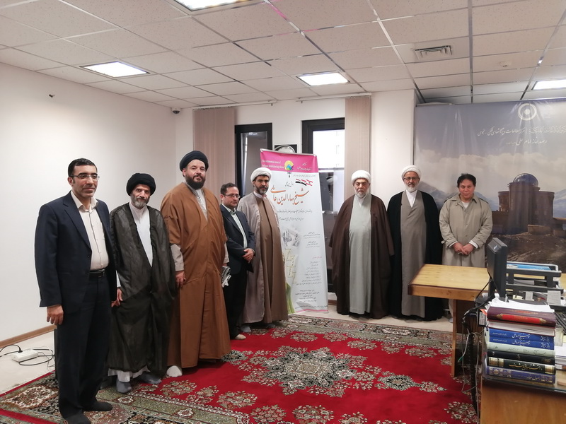 بازدید هیئت اجرایی و علمی همایش شیخ بهایی (ره) از مرکز مطالعات و پژوهش های فلکی ـ نجومی
