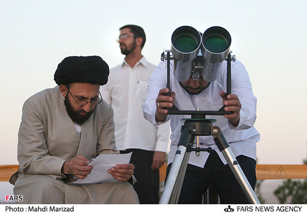 گزارش تصویری گروه&nbsp; رصدی ستاد استهلال مرکز مطالعات و پژوهش های فلکی ـ نجومی&nbsp;در ماه مبارک رمضان 1428 در رصدگاه بوستان علوی قم